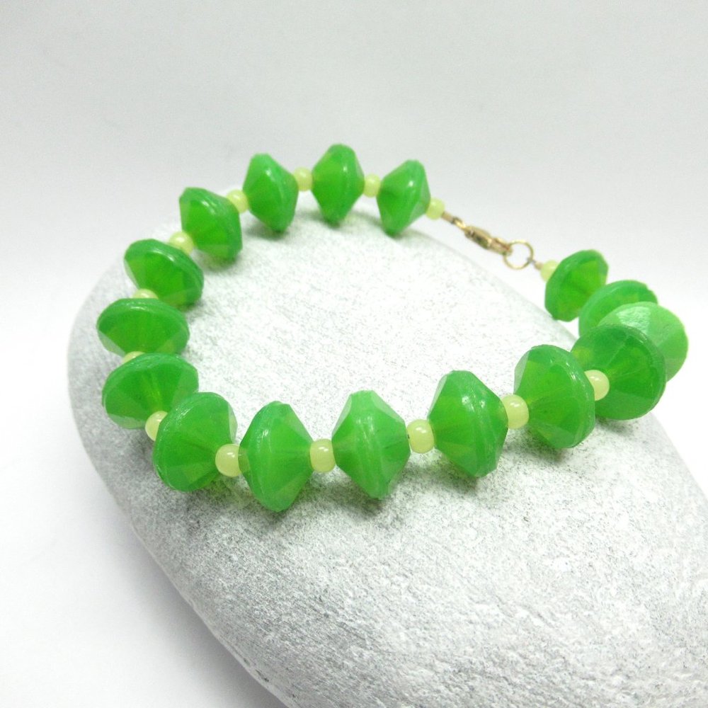 Vintage trade bead bracelet